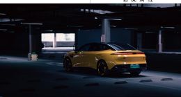 上市一年，極氪猛踩“剎車”